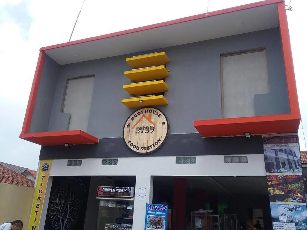 Budi House & Food Station Μπαντούνγκ Εξωτερικό φωτογραφία